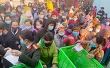 Bữa cơm ấm tình người giữa ngày đông giá