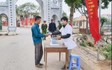 Công an quận Bắc Từ Liêm xử phạt 35 trường hợp không đeo khẩu trang nơi công cộng