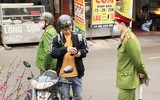 Công an quận Bắc Từ Liêm xử phạt 35 trường hợp không đeo khẩu trang nơi công cộng
