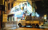 Hình ảnh người chiến sỹ áo xanh ở 'tâm dịch' Phú Đô
