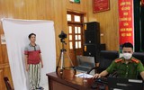 Hình ảnh lực lượng Công an triển khai cấp CCCC gắn chíp cho phạm nhân được đặc xá