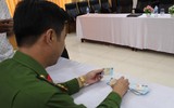 Hình ảnh đẹp ngày trở về của những phạm nhân được đặc xá