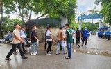Hình ảnh đẹp người chiến sỹ Công an Thủ đô đồng hành cùng mùa thi tốt nghiệp THPT Quốc gia 2024