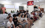 Những công dân đầu tiên thu nhận hồ sơ cấp Thẻ căn cước
