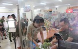 Những công dân đầu tiên thu nhận hồ sơ cấp Thẻ căn cước