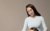 Tiểu Vy lưu lại hình ảnh tuổi thanh xuân cùng mẹ