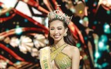 Khoảnh khắc đẹp của Thùy Tiên khi đăng quang 