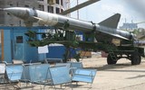 [ẢNH] Lá chắn 'Đại bàng vàng' S-25 Berket bảo vệ Moscow