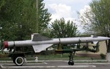 [ẢNH] Lá chắn 'Đại bàng vàng' S-25 Berket bảo vệ Moscow