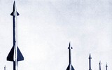 [ẢNH] Lá chắn 'Đại bàng vàng' S-25 Berket bảo vệ Moscow