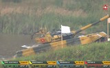 [ẢNH] Đội Việt Nam xuất sắc về đích đầu tiên trong trận hai Tank Biathlon tại Nga