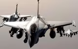[ẢNH] Ấn Độ thị uy bằng ‘chiến thần’ Rafale gần biên giới Trung Quốc