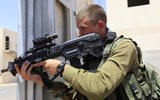 [ẢNH] Siêu súng trường TAR-21 mà đặc nhiệm Israel vừa dùng tấn công tiền đồn Syria