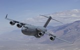 [ẢNH] Vận tải cơ khổng lồ C-17 Mỹ mài bụng tóe lửa tại Afghanistan