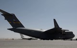 [ẢNH] Vận tải cơ khổng lồ C-17 Mỹ mài bụng tóe lửa tại Afghanistan
