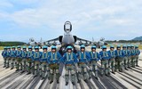 [ẢNH] Trung Quốc cho JH-7 phóng tên lửa thị uy, coi chừng ‘gậy ông đập lưng ông’
