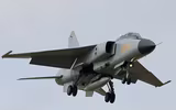 [ẢNH] Trung Quốc cho JH-7 phóng tên lửa thị uy, coi chừng ‘gậy ông đập lưng ông’