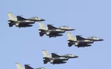 [ẢNH] F-16V đảo Đài Loan chưa kịp đối trọng Su-35S Trung Quốc đã phải nằm đất, vì sao?