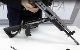 [ẢNH] Nga ra mắt súng AK mang nét phương Tây, sự khôn ngoan hay bước thụt lùi
