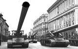 [ẢNH] Siêu pháo hạt nhân của Liên Xô từng khiến NATO thất kinh