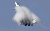 [ẢNH] Ngoai trừ động cơ, J-20 Trung Quốc vượt Su-57 Nga ở các thông số còn lại?