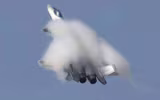 [ẢNH] Ngoai trừ động cơ, J-20 Trung Quốc vượt Su-57 Nga ở các thông số còn lại?
