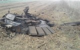 [ẢNH] Phủ nhận liên quan nhưng Nga lại khó giải thích về xác T-72B3 tại Đông Ukraine