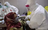 [ẢNH] Ca tử vong vì Covid-19 trên toàn cầu giảm 20%, hy vọng dịch sớm bị dập tắt
