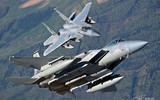 [ẢNH] F-15E mang theo AGM-154 để hủy diệt phiến quân Syria thân Iran