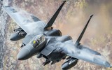 [ẢNH] ‘Đại bàng bất bại’ F-15E Mỹ mạnh ngang máy bay ném bom chiến lược H-6 Trung Quốc