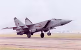 [ẢNH] MiG-25 Liên Xô trốn sang Nhật Bản - Phần 2: Chính SR-71 Mỹ là nguyên nhân để MiG-25 ra đời