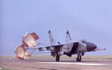 [ẢNH] MiG-25 Liên Xô trốn sang Nhật Bản - Phần 4: Uy hiếp tinh thần của Mỹ và phương Tây