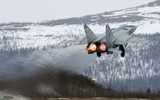 [ẢNH] MiG-25 Liên Xô trốn sang Nhật Bản - Phần 4: Uy hiếp tinh thần của Mỹ và phương Tây