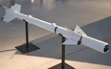 [ẢNH] Liên Xô sao chép tên lửa Mỹ - Phần 2: Tên lửa AIM-9 ‘món quà’ định mệnh