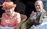 [ẢNH] Nữ hoàng Elizabeth II và cha Meghan cùng lên tiếng về cuộc phỏng vấn Harry - Meghan