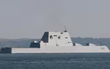 [ẢNH] Vượt sóng cao 6m, khu trục Zumwalt Mỹ phá tan mọi hoài nghi