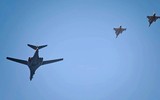 [ẢNH] B-1B Mỹ hạ cánh trên tuyết trắng, bước đi thách thức Mỹ gửi tới Nga tại Bắc Cực?