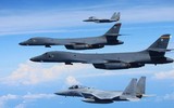 [ẢNH] B-1B Mỹ hạ cánh trên tuyết trắng, bước đi thách thức Mỹ gửi tới Nga tại Bắc Cực?