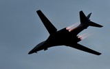 [ẢNH] B-1B Mỹ hạ cánh trên tuyết trắng, bước đi thách thức Mỹ gửi tới Nga tại Bắc Cực?