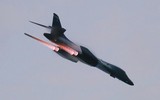 [ẢNH] B-1B Mỹ hạ cánh trên tuyết trắng, bước đi thách thức Mỹ gửi tới Nga tại Bắc Cực?