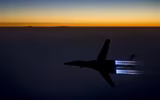 [ẢNH] B-1B Mỹ hạ cánh trên tuyết trắng, bước đi thách thức Mỹ gửi tới Nga tại Bắc Cực?