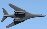 [ẢNH] B-1B Mỹ hạ cánh trên tuyết trắng, bước đi thách thức Mỹ gửi tới Nga tại Bắc Cực?