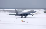 [ẢNH] B-1B Mỹ hạ cánh trên tuyết trắng, bước đi thách thức Mỹ gửi tới Nga tại Bắc Cực?