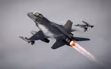 [ẢNH] Mỹ giúp Đài Loan có ngay 42 chiến đấu cơ mạnh ngang Su-35