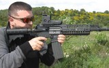 [ẢNH] Khẩu súng mang sức mạnh của AK-47 trong khi chính xác như M16
