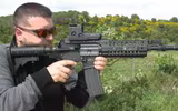 [ẢNH] Khẩu súng mang sức mạnh của AK-47 trong khi chính xác như M16