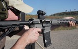 [ẢNH] Khẩu súng mang sức mạnh của AK-47 trong khi chính xác như M16