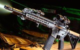 [ẢNH] Khẩu súng mang sức mạnh của AK-47 trong khi chính xác như M16