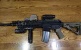 [ẢNH] Khẩu súng mang sức mạnh của AK-47 trong khi chính xác như M16