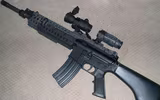 [ẢNH] Khẩu súng mang sức mạnh của AK-47 trong khi chính xác như M16